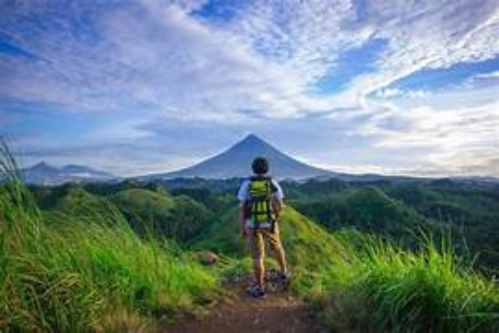 Top 5 Destinations Perfect for the Solo Adventurer